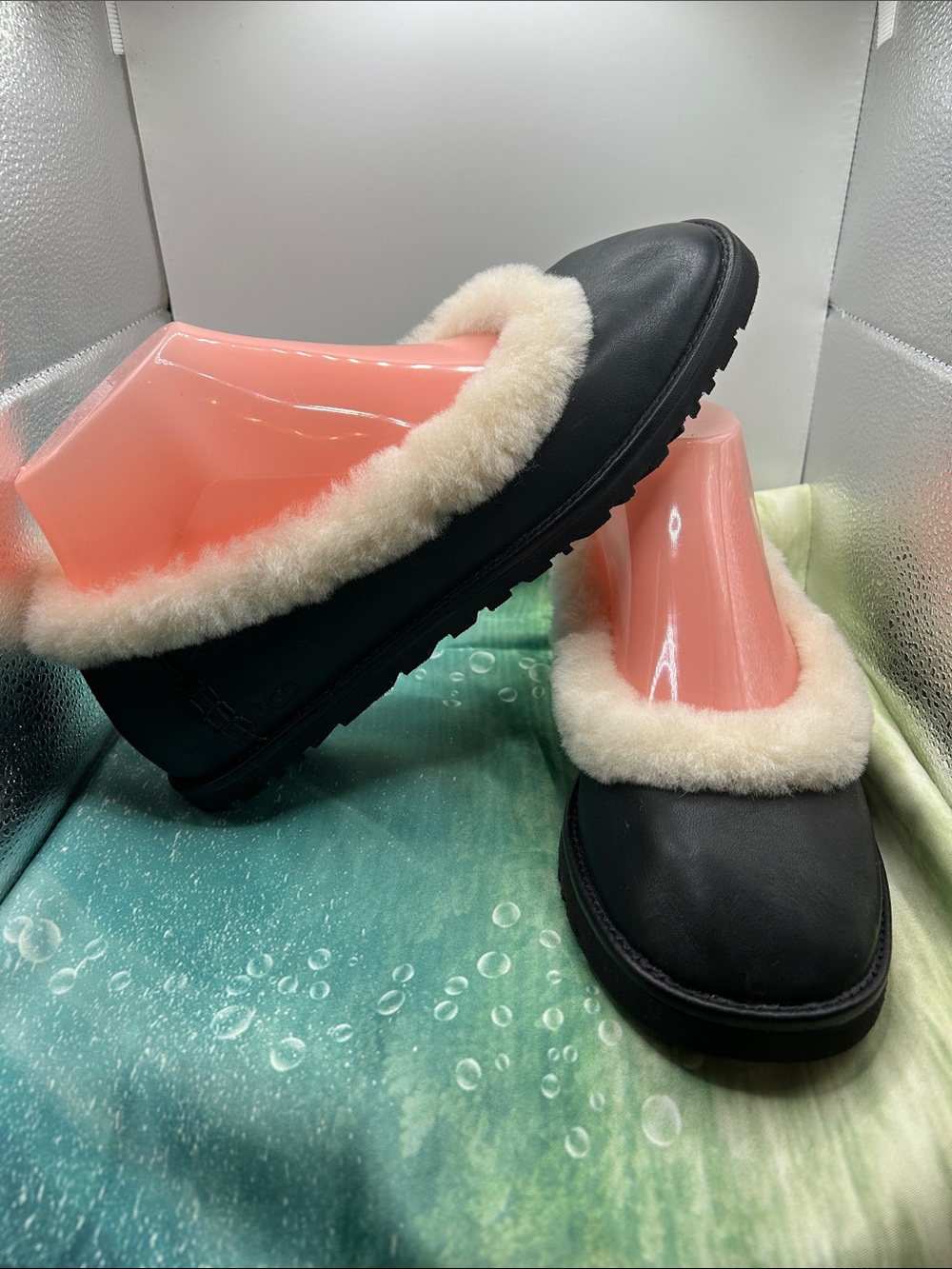 UGGS ZARA Women's Ballet Flat sz 8.5 Black Leather Shearling-Lined New/No Box EC